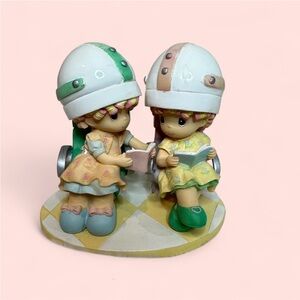 Precious Moments Figurine In a Beauty Salon